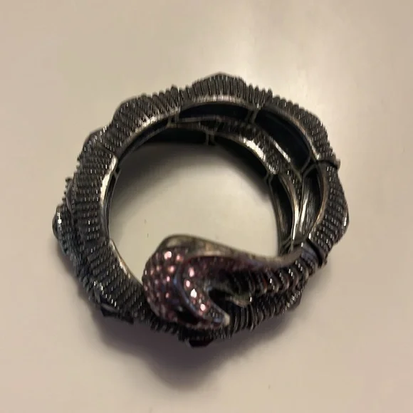 VINTAGE | Cobra Bracelet!! - Picture 4 of 6